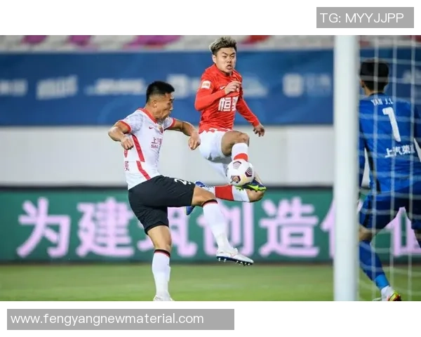 深圳足球队以94分领跑冠军赛积分榜展现强大实力和争冠决心